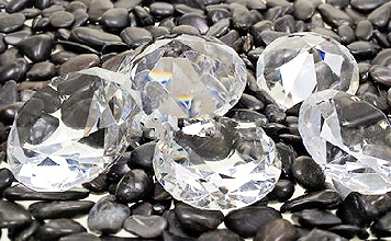 INDIA MADE Zirkonia Edelstein - 12 Karat Amerikanischer Diamant