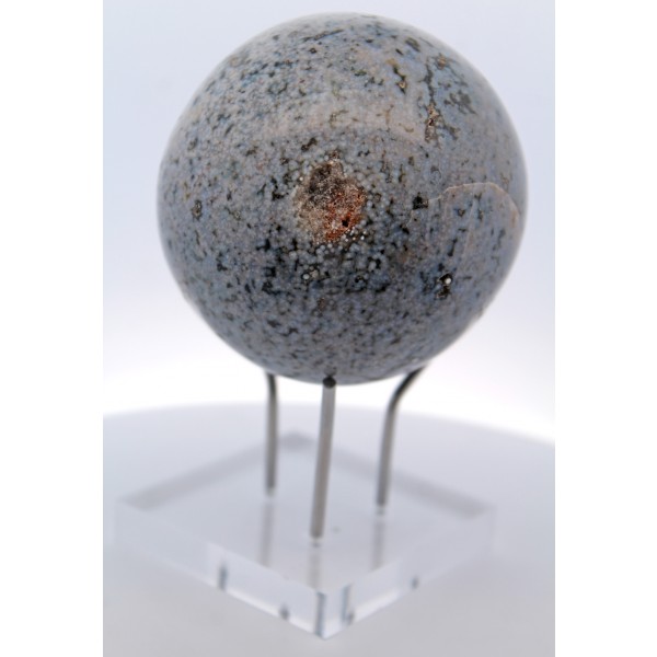 Ozeanjaspis Kugel hellgrau weißer Naturedelstein handgeschnitzt