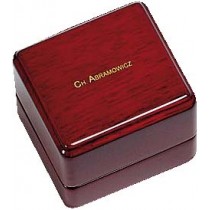 Ringetui aus Holz mit Ledereinlage, LxBxH 60x55x50 mm. Erhältlich bei Abramowicz, dem Juwelier Ihres Vertrauens seit 1949, aus Stuttgart, Rotebühlstr. 155